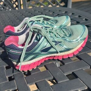 Brooks Adrenaline GTS 16 Women's Running Shoes